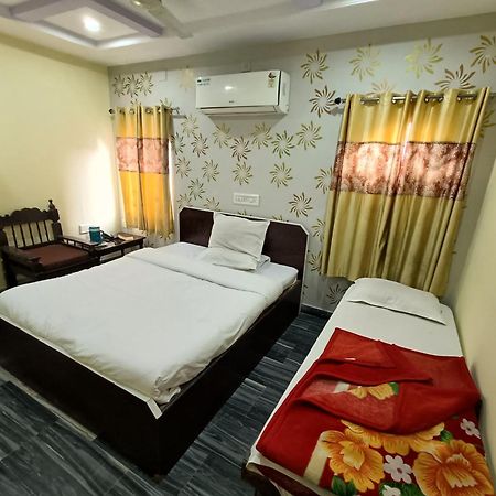 Hotel Gokul Palace Udajpur Exteriér fotografie