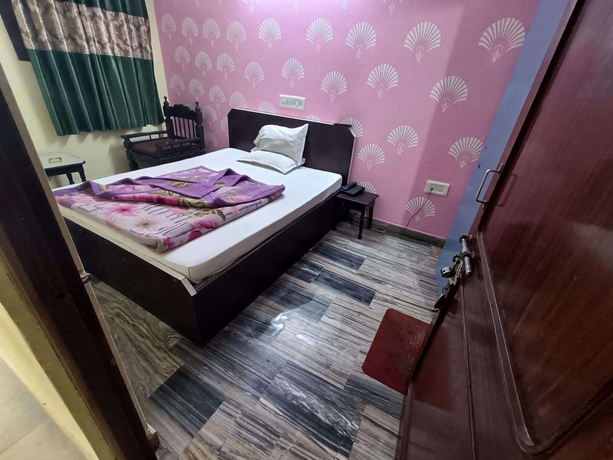 Hotel Gokul Palace Udajpur Exteriér fotografie